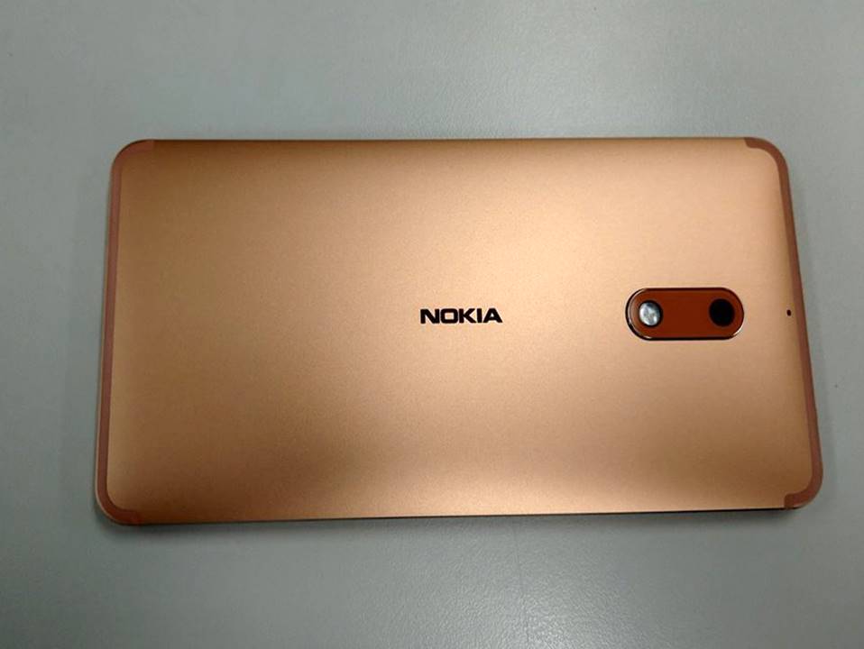 限量版 Nokia 6 摩卡銅真機搶先看 - 電腦王阿達